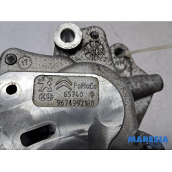 Citroen - Jumpy - Support pompe diesel