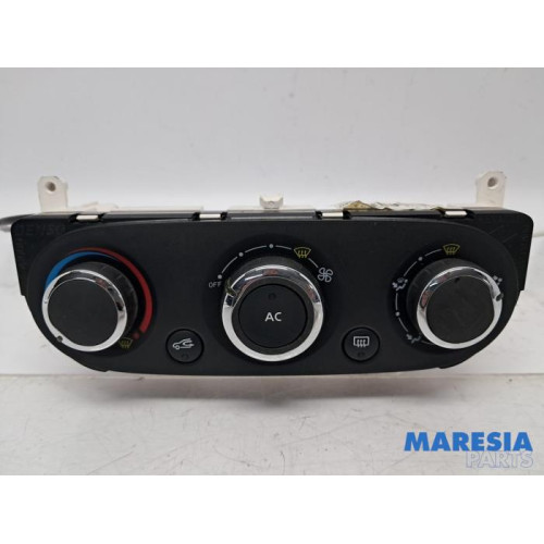 Renault - Clio - Heater control panel