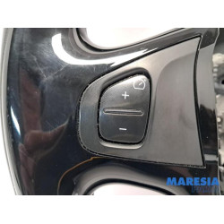 Renault - Clio - Steering wheel
