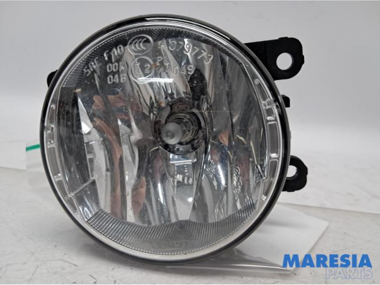 Renault - Clio - Fog light, front left