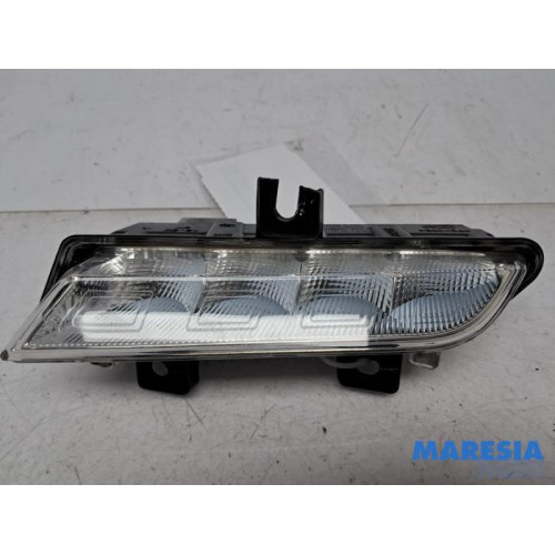 Renault - Clio - Daytime running light, left