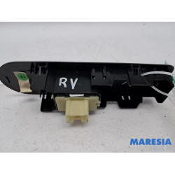 Renault - Clio - Electric window switch