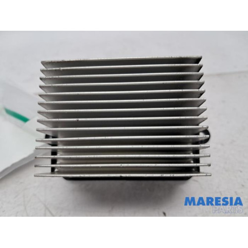 Renault - Clio - Heater resistor
