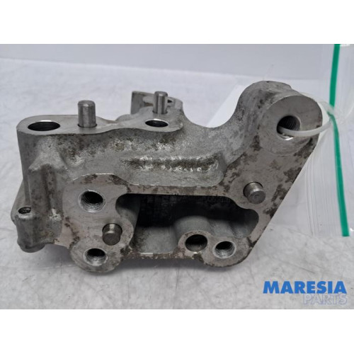 Citroen - Jumpy - Engine mount