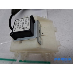 Renault - Clio - GPS Antenne