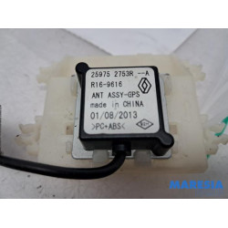Renault - Clio - GPS Antenne