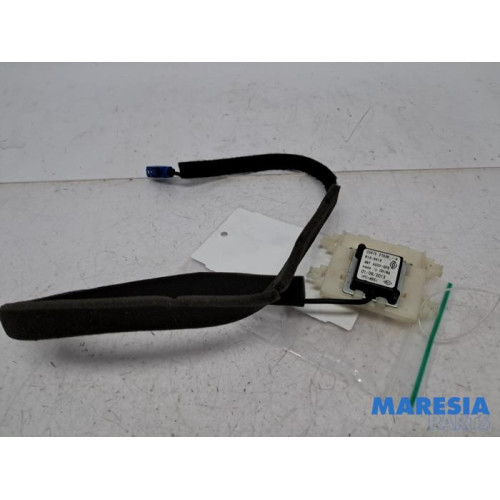 Renault - Clio - GPS Antenne
