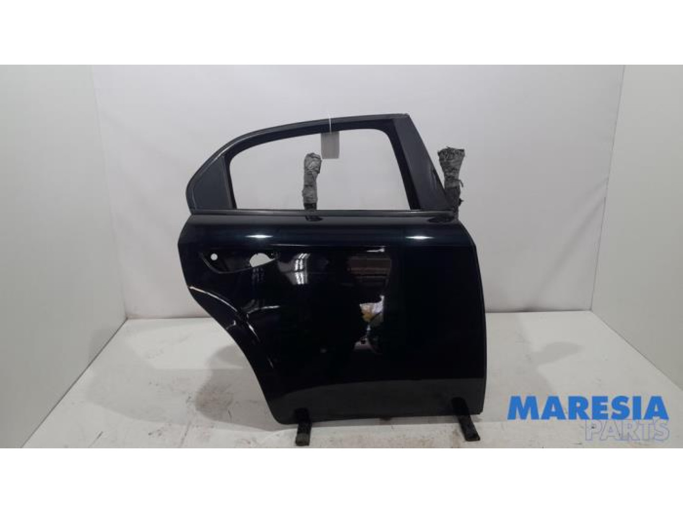 Alfa Romeo - 159 - Rear door 4-door, right