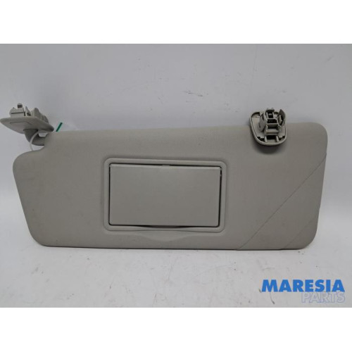 Renault - Clio - Sun visor