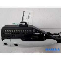 Renault - Clio - Door handle 4-door, front left