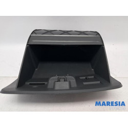 Renault - Clio - Glovebox