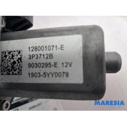 Renault - Clio - Rear door window mechanism 4-door, right