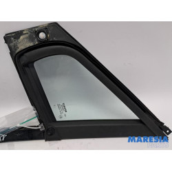 Renault - Clio - Quarter light, front right