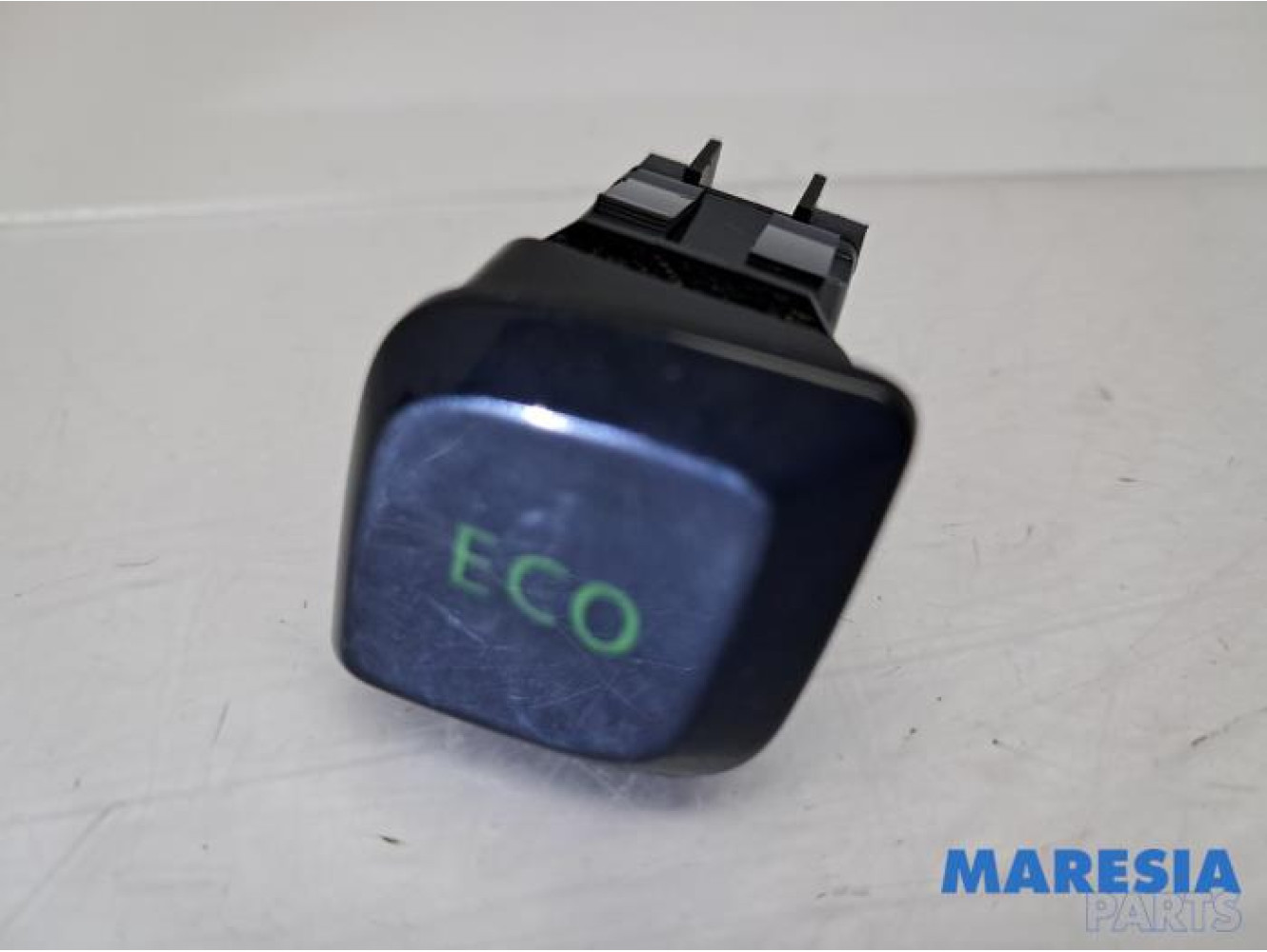 Renault - ZOE - Switch