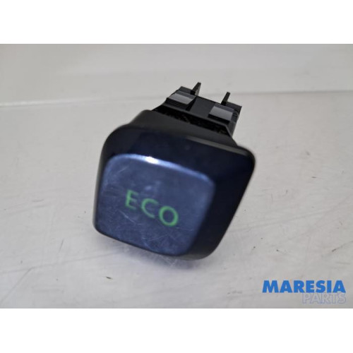 Renault - ZOE - Switch