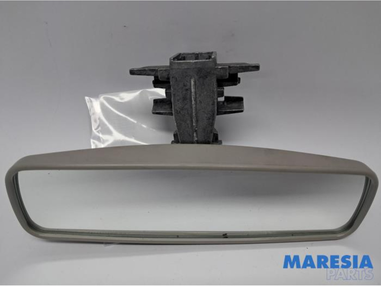 Renault - ZOE - Rear view mirror
