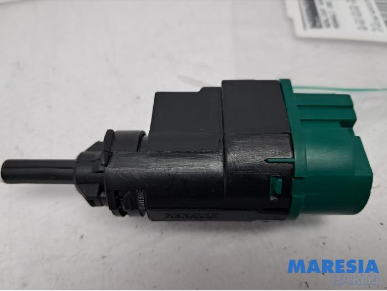 Renault - ZOE - Brake light switch