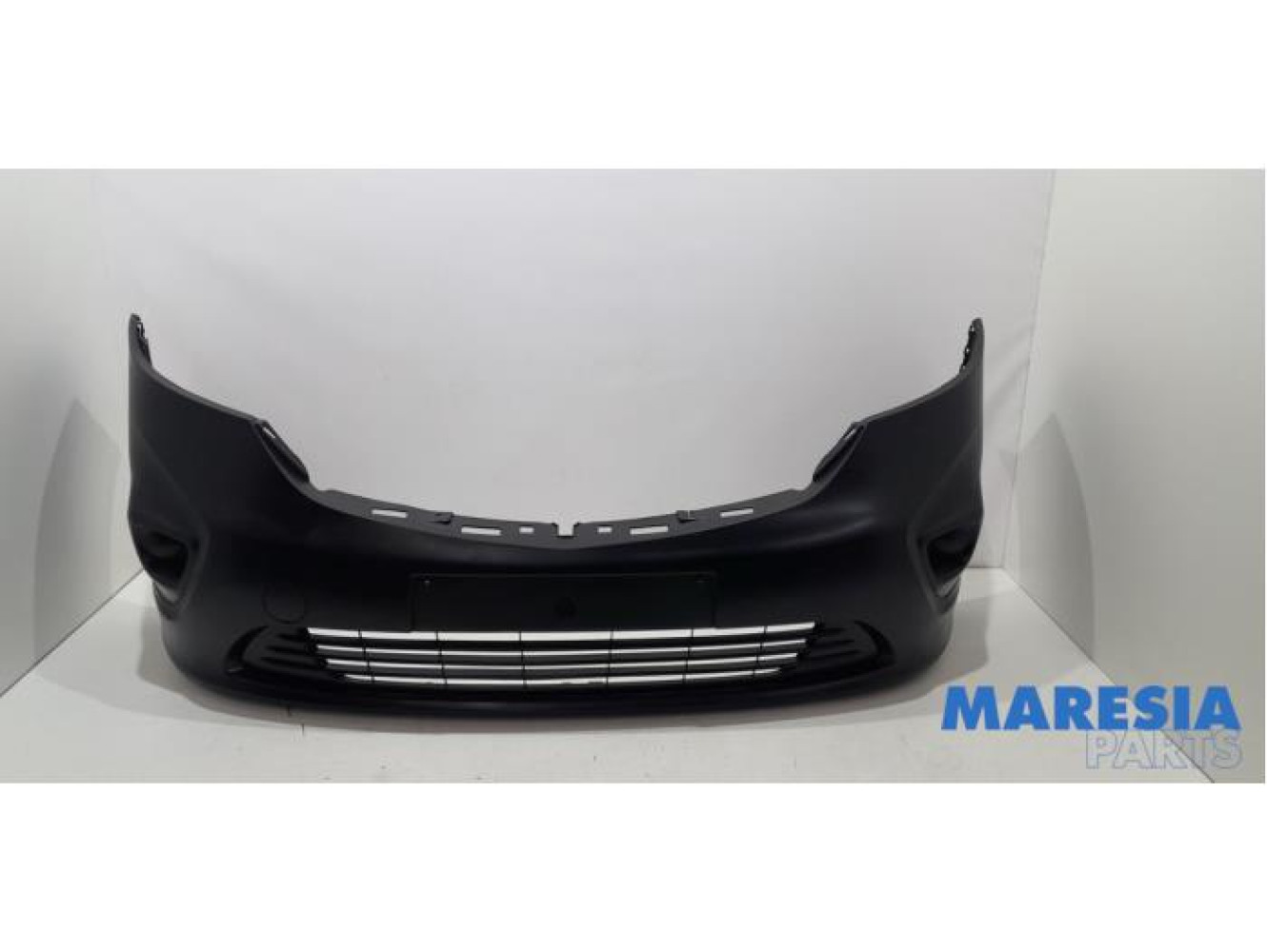 Opel - Vivaro - Front bumper