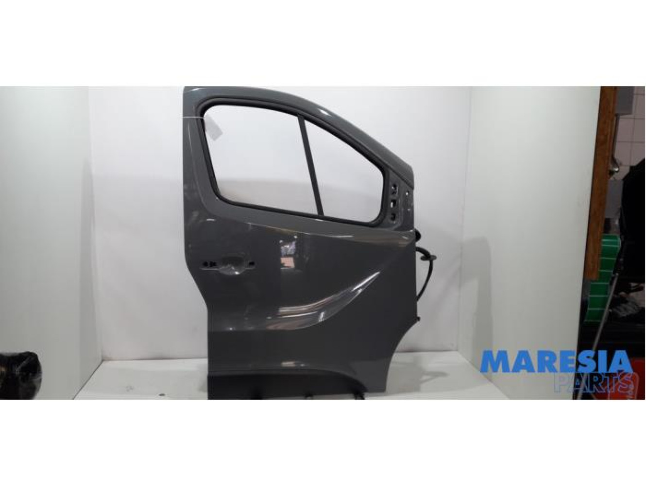 Opel - Vivaro - Door 2-door, right
