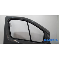 Opel - Vivaro - Door 2-door, right