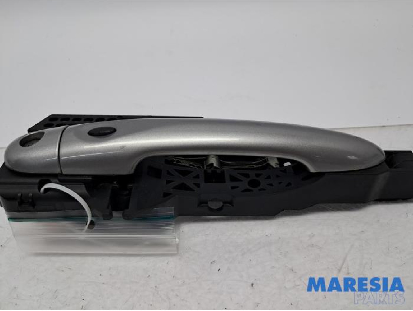 Renault - ZOE - Door handle 4-door, front left