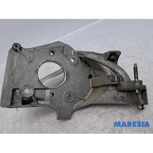 Peugeot - 308 - Support pompe diesel