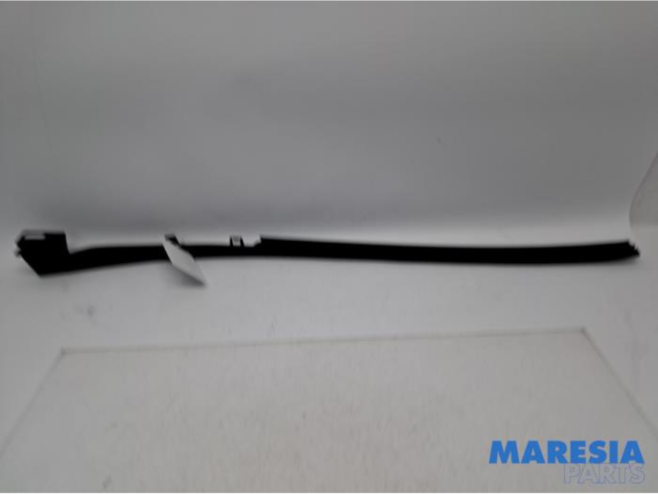 Renault - ZOE - Frontscreen frame