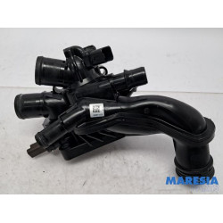 Citroen - DS3 - Thermostat housing
