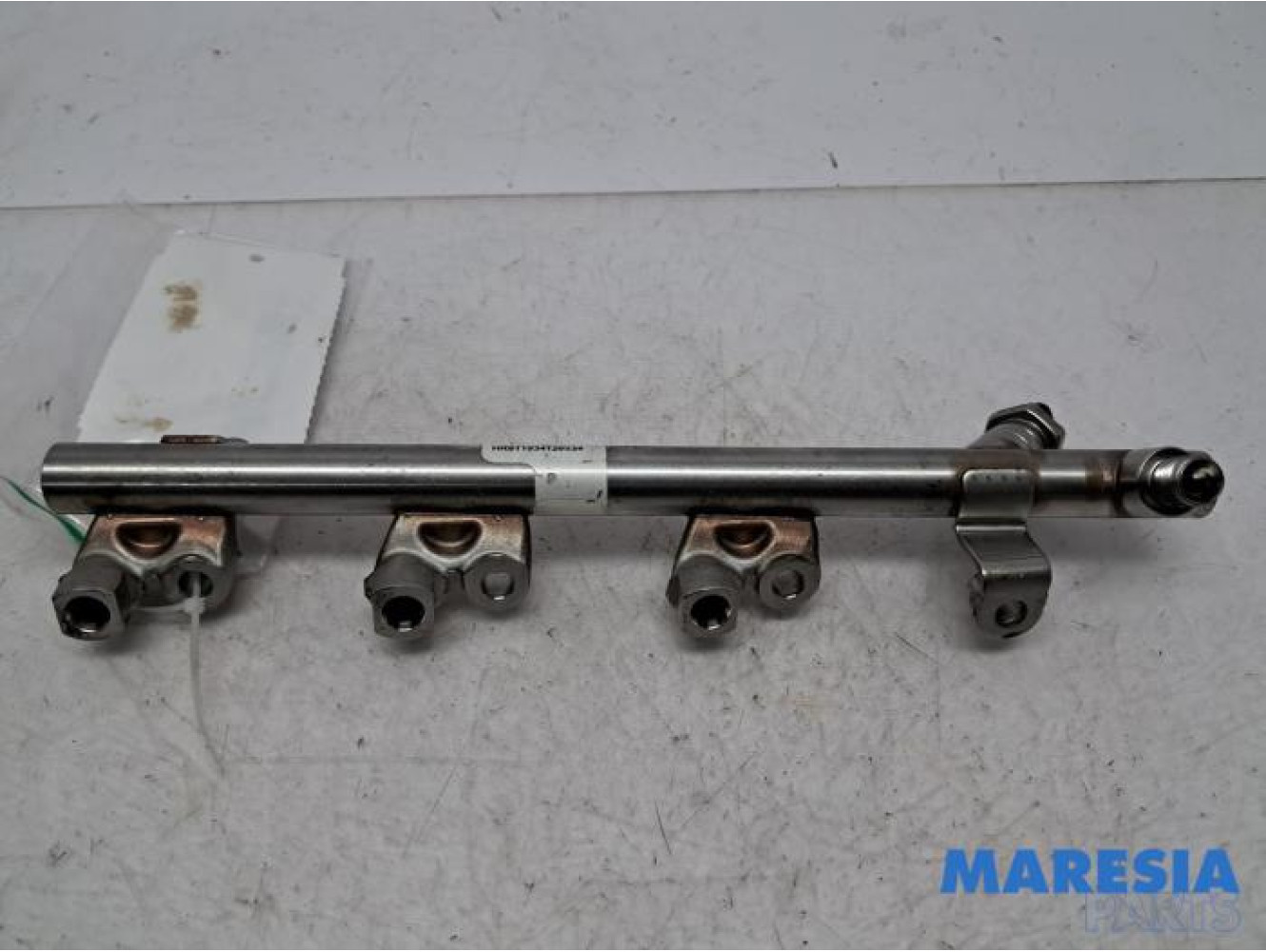 Opel - Astra - Fuel injector nozzle