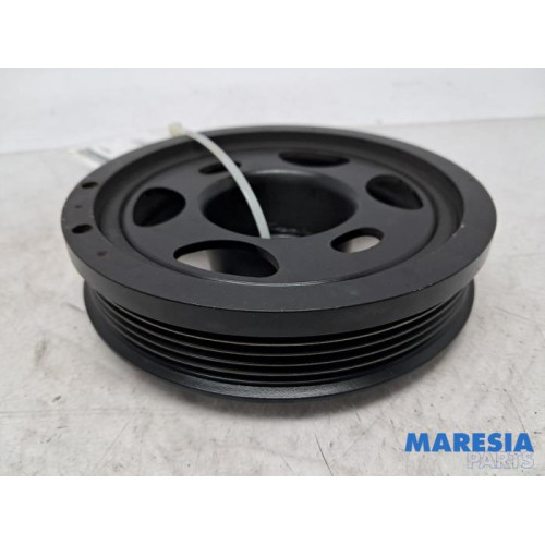 Opel - Astra - Krukas Poelie