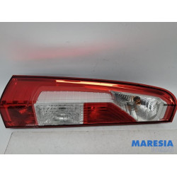 Opel - Movano - Achterlicht links