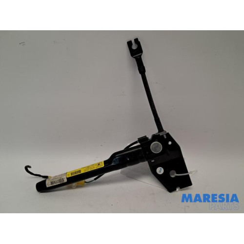 Alfa Romeo - Giulietta - Gordelspanner links