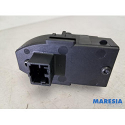 Alfa Romeo - Giulietta - Electric window switch