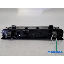 Alfa Romeo - Giulietta - Fog light switch