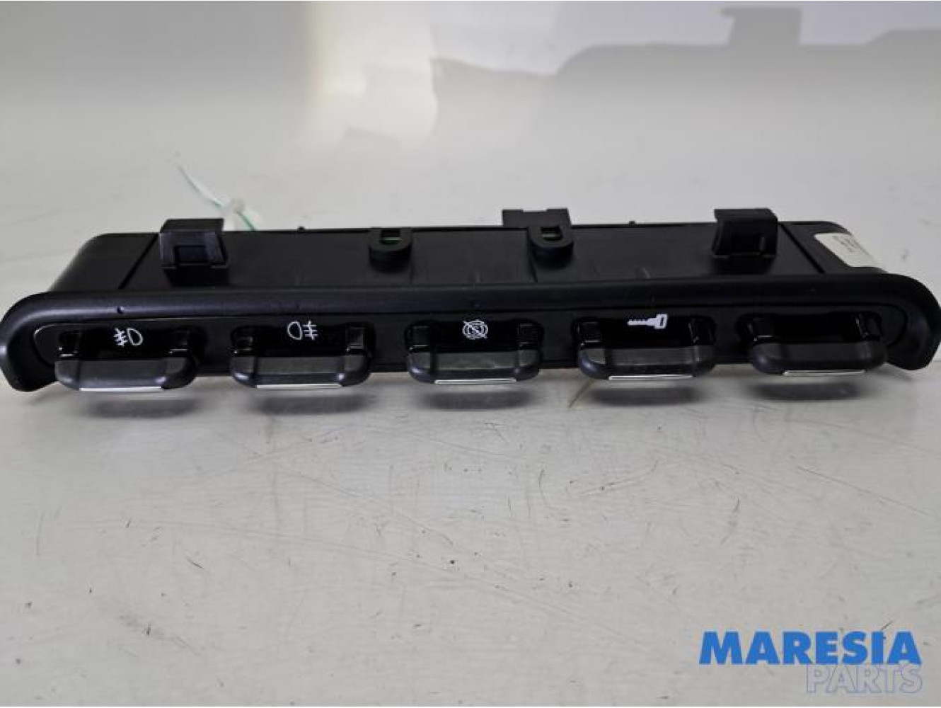 Alfa Romeo - Giulietta - Fog light switch