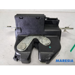 Alfa Romeo - Giulietta - Tailgate lock mechanism