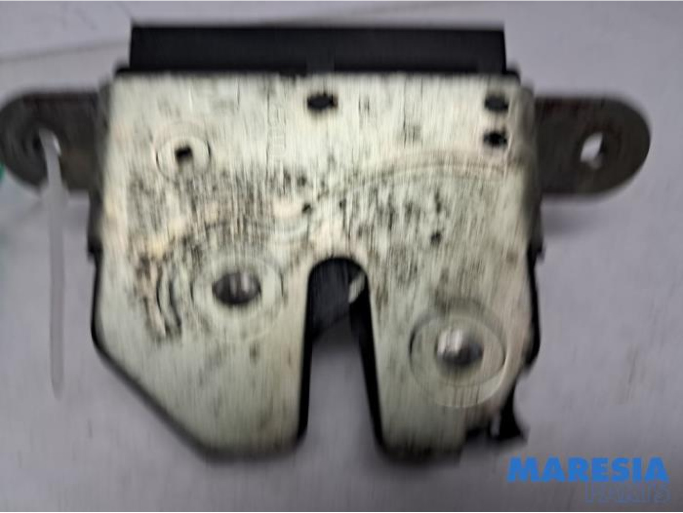 Alfa Romeo - Giulietta - Tailgate lock mechanism