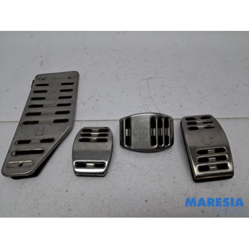 Alfa Romeo - Giulietta - Pedalen Set