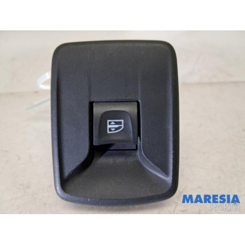 Renault - Trafic - Electric window switch
