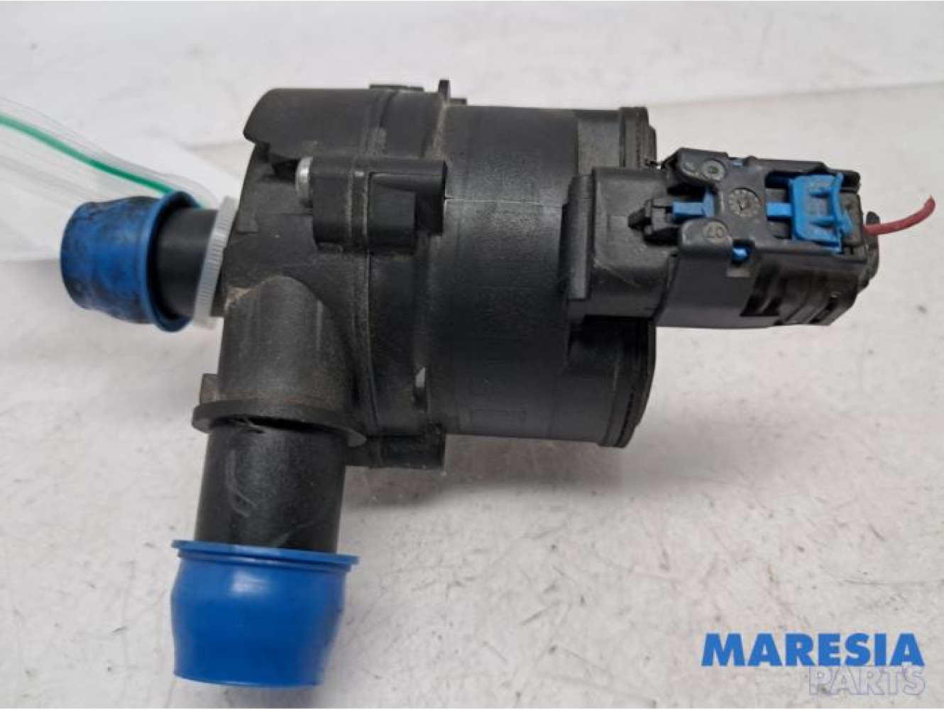 Renault - Trafic - Additional water pump