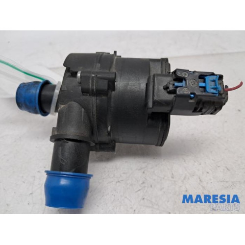 Renault - Trafic - Additional water pump