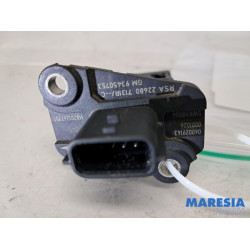 Renault - Trafic - Air mass meter