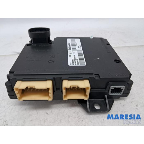 Renault - Trafic - Centrale Deurvergrendelings Module