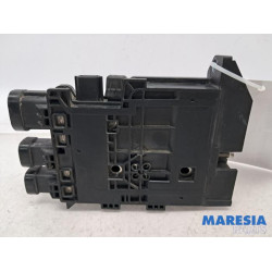 Renault - Trafic - Voltage regulator