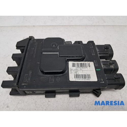 Renault - Trafic - Voltage regulator