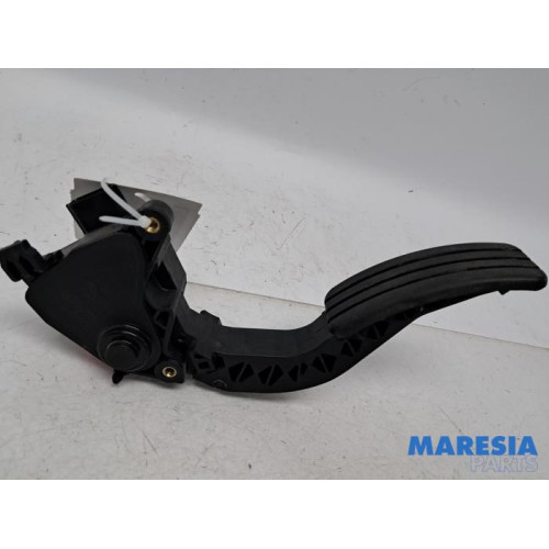 Renault - Trafic - Accelerator pedal