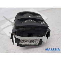Renault - Trafic - AIH headlight switch