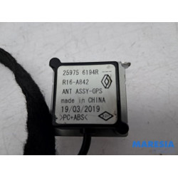 Renault - Trafic - GPS Antenne