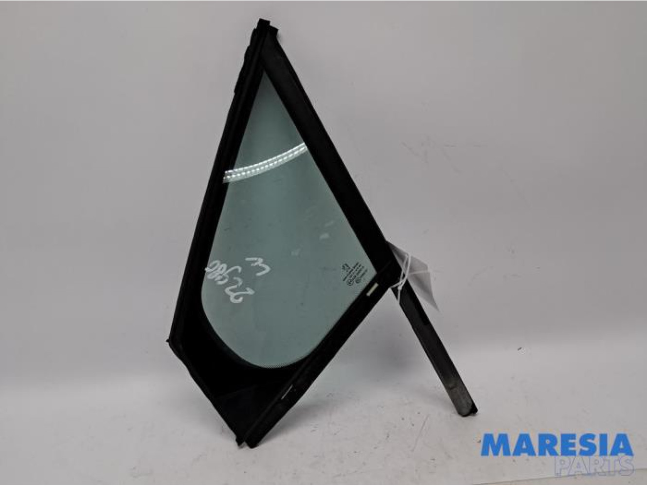 Peugeot - 308 - Quarter light, front left