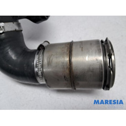Opel - Vivaro - Intercooler Buis